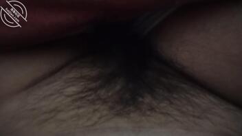 表姐给我看她的骚逼2