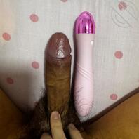 发现了巨乳妈妈的性爱玩具0