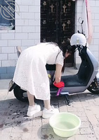 大学生放假 偷拍妈妈的一天