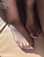 把我老婆送去工地卖淫，各位觉得这淫穴大奶民工兄弟愿意出多少。0