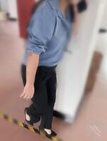公司前台遇扣脚舅妈，这脚脚你们能玩几年0
