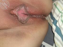 这个胖胖的骚屄有认识的吗？1