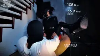 异类性瘾情侣，177大长腿反差母狗 我躺在桌子上，黑紧身皮衣被扯开，漆黑长靴高高分开