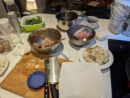 【妖娆原创】冬至来临，丈母娘隔着手机送来了几道美食，只能望着吃不着有多气