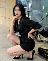 婊子骚逼母狗女友「刘燕」，舞蹈生女友可以一起3p或者换妻，丝袜高跟鞋穿上