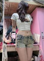 回学校啦！又能拍美美的照片啦！0