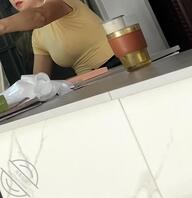 奶茶店老板娘1