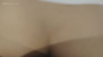 原创，给兄弟们继续分享一下我的老婆，大屁股，肥逼，水逼