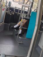 坐公交拍到的腿，感觉好骚啊0