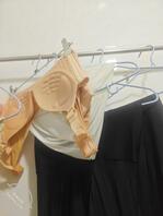 朋友老婆的内衣，好想射上面1