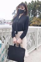 女神降临：口罩也遮挡不住她的美