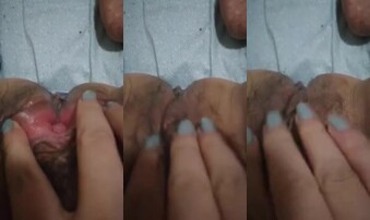 骚母狗发给我的自慰视频-1