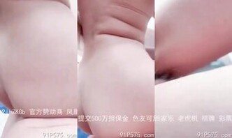 温柔以待性感可爱