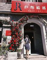 烟台娇妻调教成功，答应大屌单男或夫妻同床，兄弟们帮顶。2