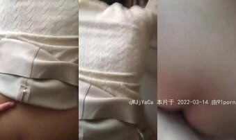 强插人妻熟女衣服都没脱