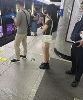 夏日裙底内裤抄底（一）