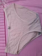 求助海角的朋友们,我很喜欢我妹妹 ,我该怎么做才能舔到我妹妹的嫩尻0