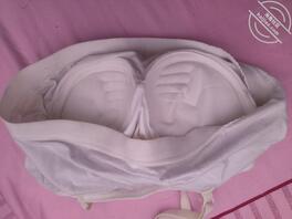 求助海角的朋友们,我很喜欢我妹妹 ,我该怎么做才能舔到我妹妹的嫩尻1