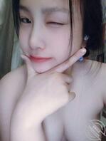 欠操小骚货楼梯刺激露出