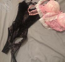 侄女的情趣内衣。内裤都让我玩了1