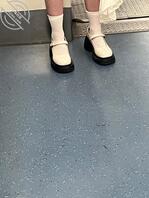 地铁随拍白袜2