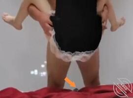 娇小美母性爱日记6:把铃铛肛塞妈妈抱起来打桩,细品妈妈骚脚2