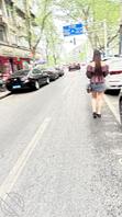 街头跟拍超短裙小靓妹1
