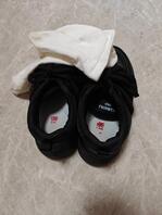 分享昨天和今天表妹给我的鞋袜0