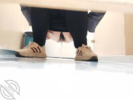 原创厕拍 餐厅后厨多毛少妇2