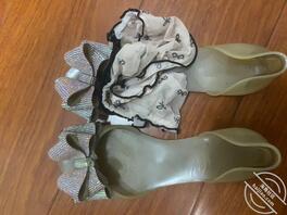 老妈的骚内裤和鞋子 求个野爹给老妈操老实1