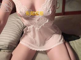 我的小母狗第一次被单内射2