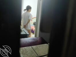 邻居少妇洗完澡就穿一条内裤1