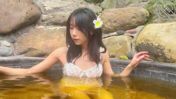 骚母狗的温泉之旅2