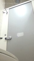 ［厕所偷拍］女厕偷拍美女自慰
