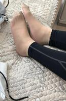 最近偷拍的丝袜妈妈，再求高质量绿母任务，保证完成2