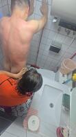 大姨给我搓背