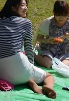 户外人妻美熟女丝袜骚脚32