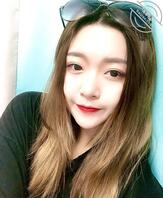 小骚逼陈菲，每天都被操。0