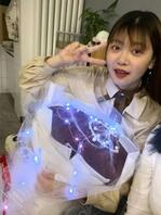 有人认识他吗？很急，有尝2