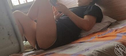 偷拍王老五的丝袜脚和逼（评论辱骂）0