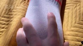 兄弟不在家，跟他老婆啪啪啪