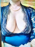 极品美熟女，人工白虎，喜欢sm各种玩法0