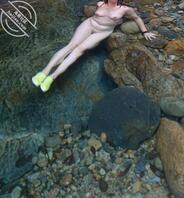 带老婆户外露出裸泳<2>