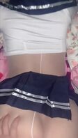 女友穿上连体丝袜发骚，想找海友狠狠干她