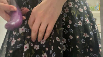 人妻自慰，自己动手，丰衣足食