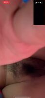 （原创）我的骚逼前女友开着视频给我扣逼