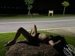 骚妻露出，评论出你的武器，骚妻会舔0