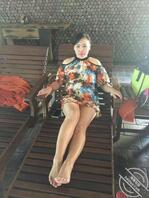 老婆寄宿在绿主家每天当母狗挨草0