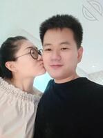 亲妹大学毕业，当然是给她一个难忘的回忆。2