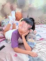 老婆与女儿的小脚丫、老骚逼和白虎嫩逼，你们跟喜欢哪一款0